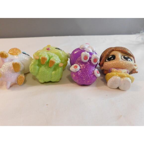 Tic Tac Toy XOXO Lot of 7 Glitter Friends - Picture 11 of 11